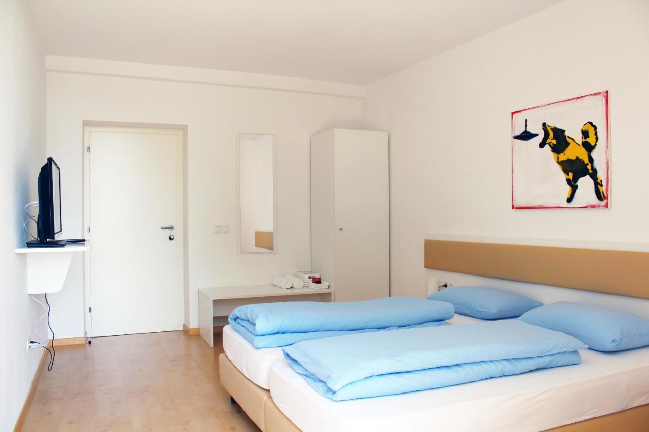 Manzoni Rooms เมราโน ภายนอก รูปภาพ